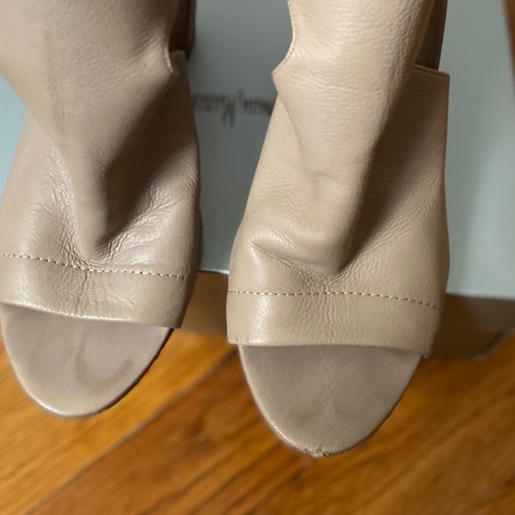 VINCE block heel sandals, Size: 6.5, Beige - Picture 4 of 9